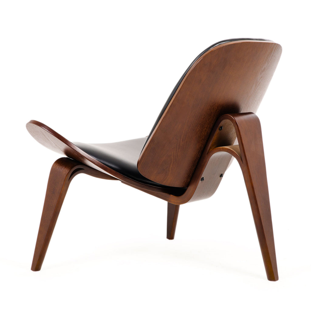 Replica Hans Wegner Shell Chair - Black PU Leather / Walnut Wood