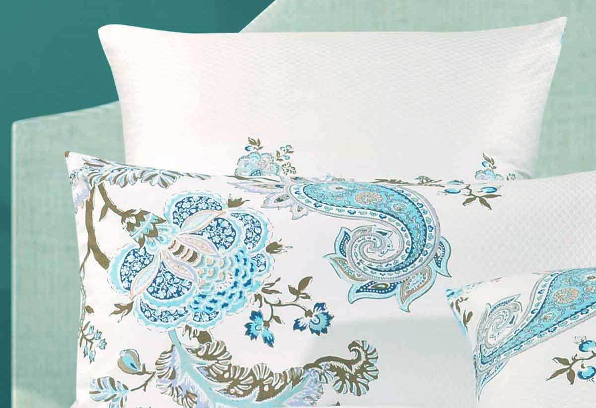 King Size Cotton White Blue Paisley Quilt Cover Set (3PCS)