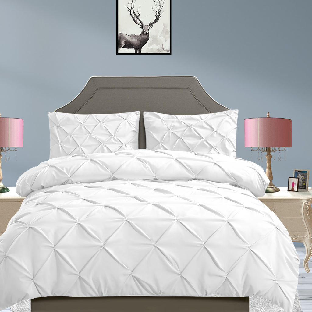 DreamZ Diamond Pintuck Duvet Cover Pillow Case Set in UK Size in White