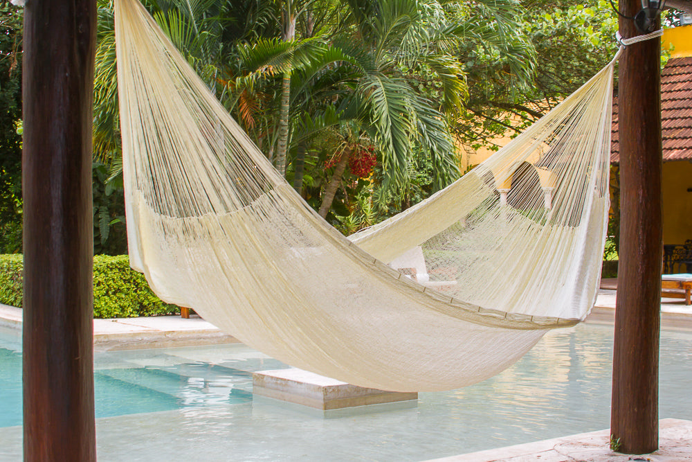 Jumbo Nylon Plus Hammock in Cream
