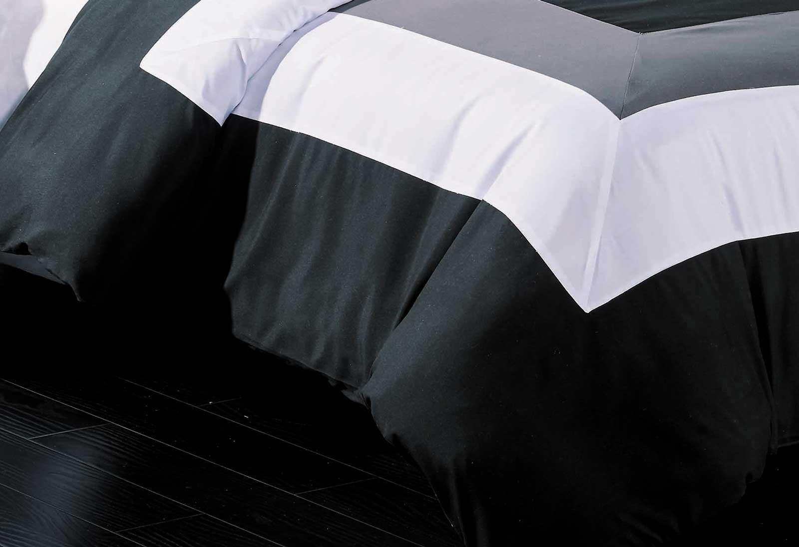 Super King Size Black Grey White Quilt Cover Set(3PCS)